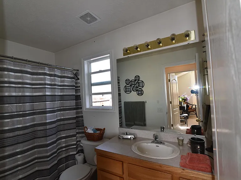 2108 S Linda Vista Pl — Photo 13