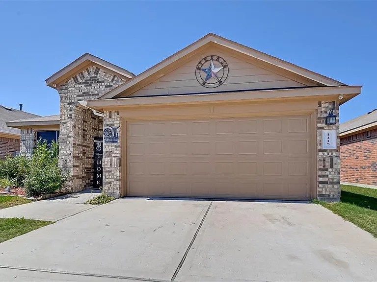1415 Rodeo Cattle Ln — Photo 1