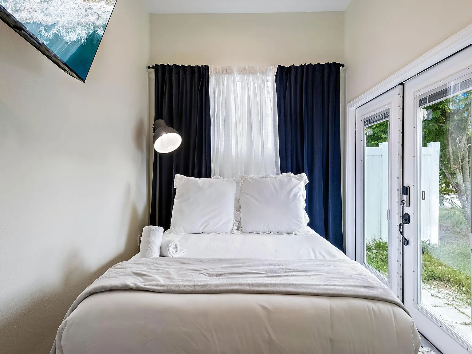 1 bed, 450 sqft, $1,750 — Photo 2