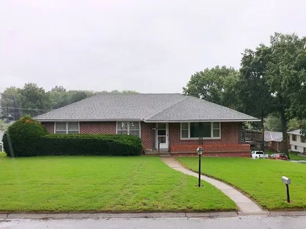 3601 W Nickell Ter, Saint Joseph, MO 64506