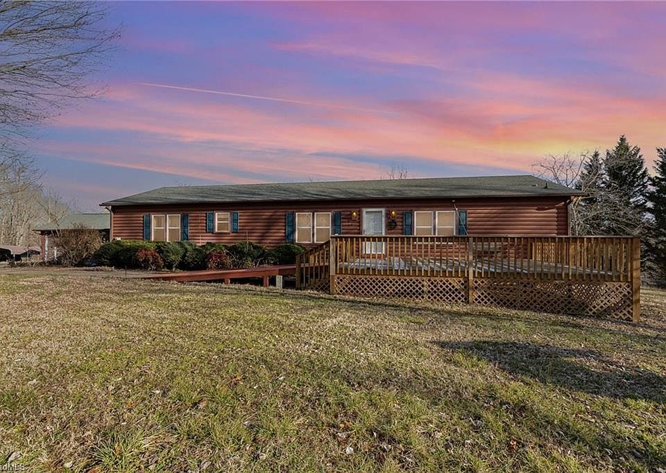 1st image of 2136 Larae Ln