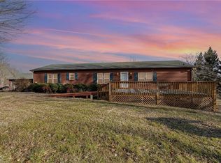 2136 Larae Ln, East Bend, NC 27018