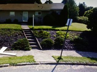 152 Grandview Dr, Wheatland, PA 16161