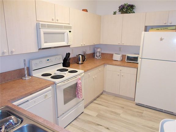 4th image of 15550 Bellamar Dr APT 1621