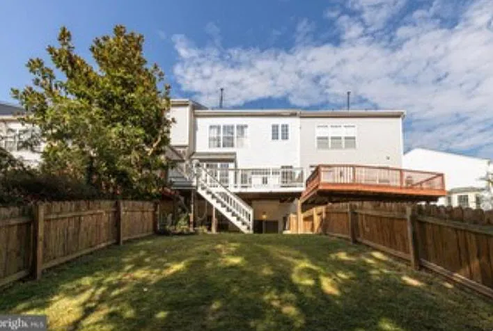 309 Rockmeade Dr — Photo 32