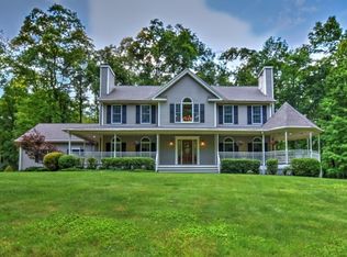 925 Duck Pond Rd, Newton, NJ 07860