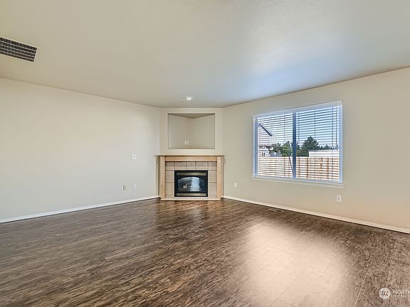 3rd image of 8425 136th Street Ct E