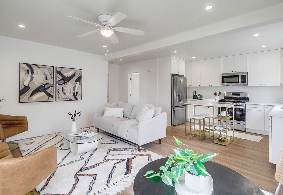 1st image of 2975-79 A St
