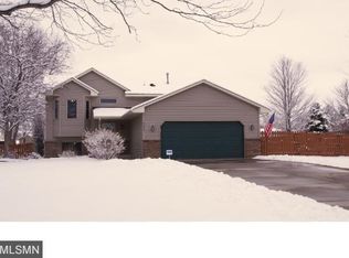 9355 Jarrod Ave S, Cottage Grove, MN 55016