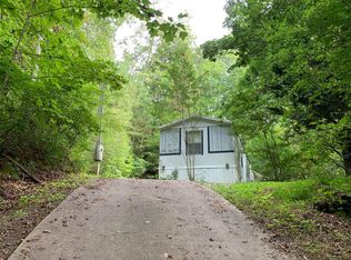 987 Whitestone Rd N, Talking Rock, GA 30175