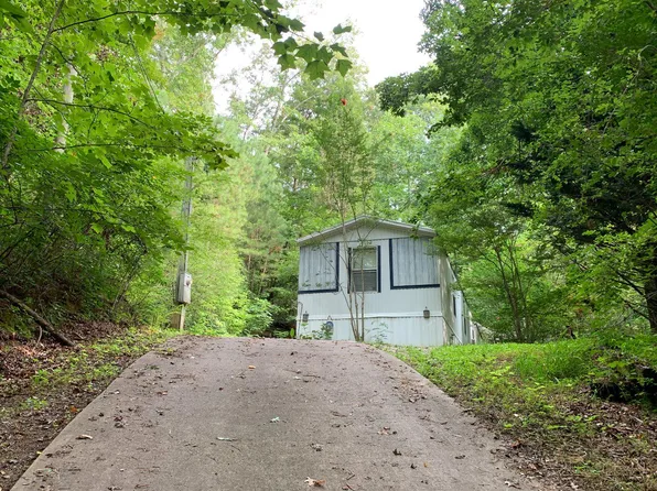 987 Whitestone Rd N, Talking Rock, GA 30175