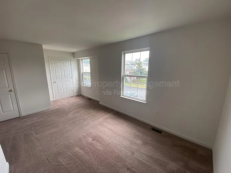 10910 Coreys Way — Photo 13