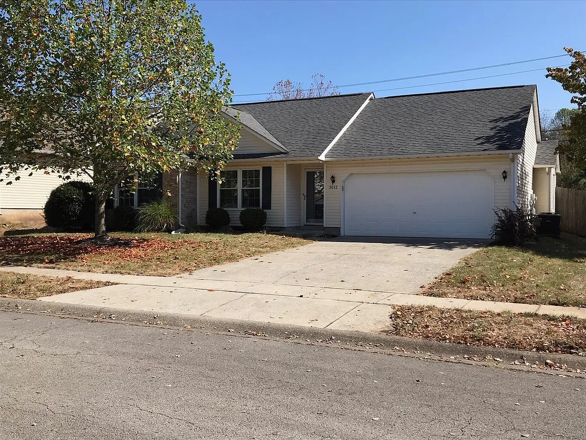 Building Photo - 3012 Redbud Ct