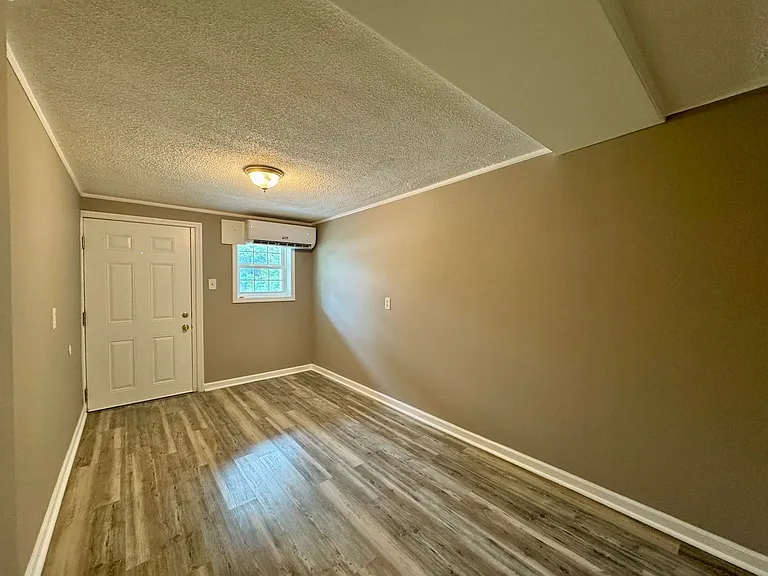 412 W. Atlantic Street — Photo 4