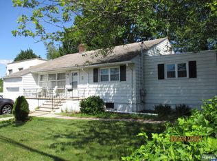 249 S Prospect Ave, Bergenfield, NJ 07621