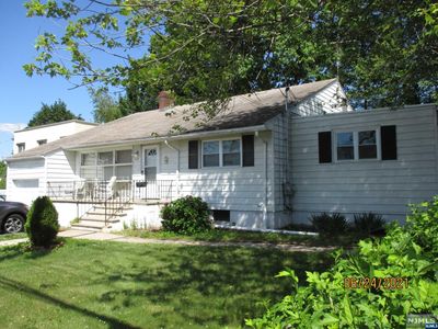 249 S Prospect Ave, Bergenfield, NJ, 07621