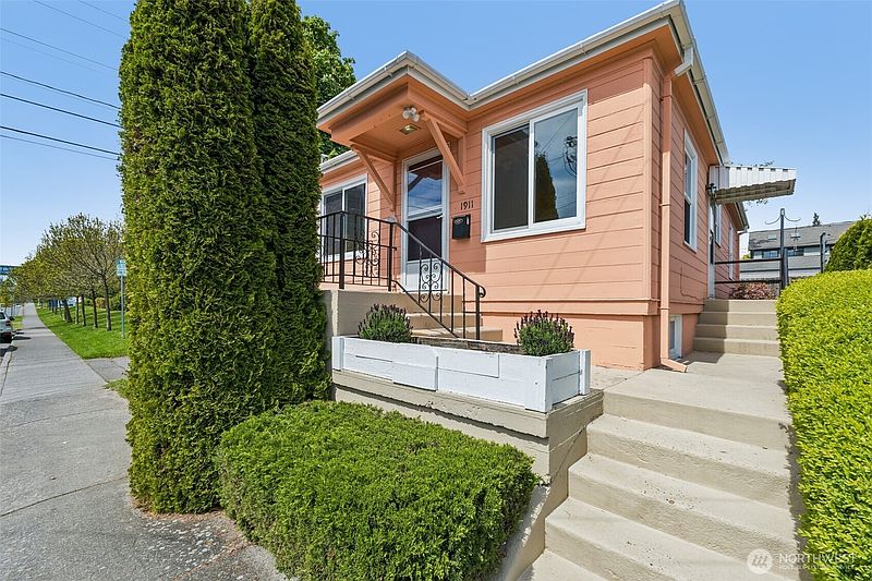 2nd image of 1911 13th Street