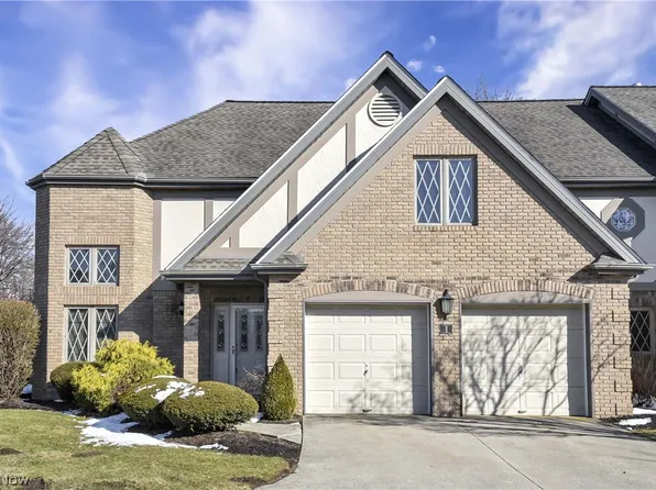 1 Aberdeen Ct, Rocky River, OH 44116