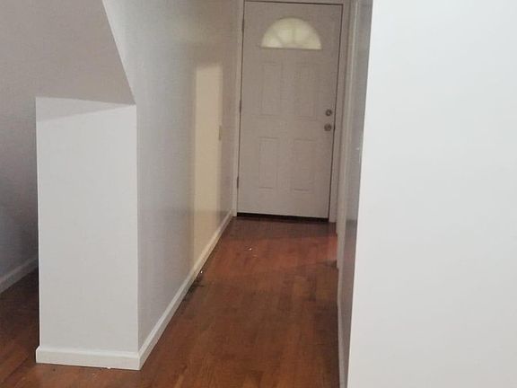 4th image of 180 Van Horne St #1A