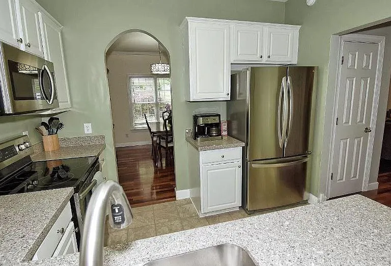 305 Caraway Ln — Photo 13