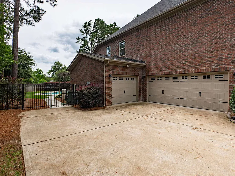 145 Nautical Dr — Photo 4