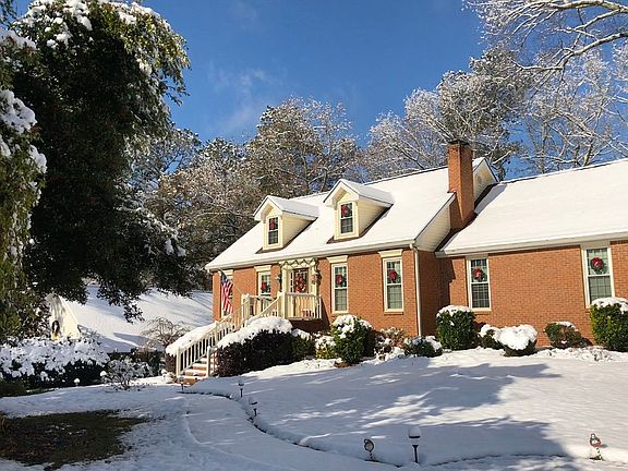 2nd image of 5143 Walden Mill Dr