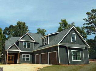 11 Peninsula Dr, Monticello, GA 31064