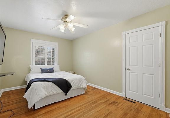 5th image of 6023 S 700 W