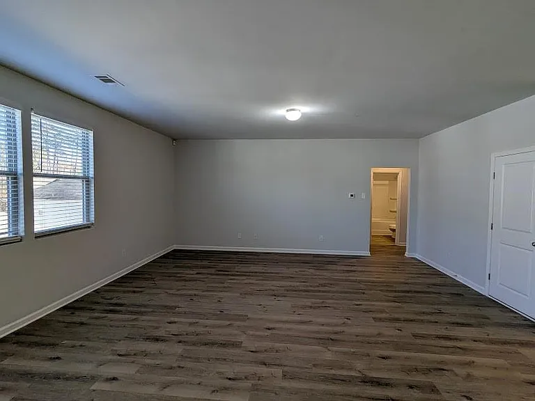 2034 Britt Dr — Photo 38