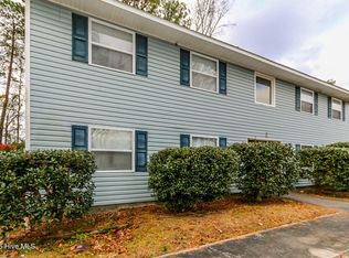 201 Shipman Rd APT E20, Havelock, NC 28532