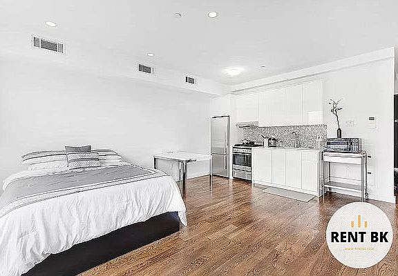 4th image of 309 Cooper St #3D