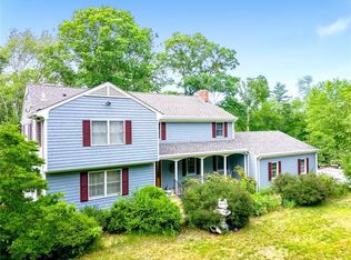 36 Bungy Rd, Glocester, RI 02857