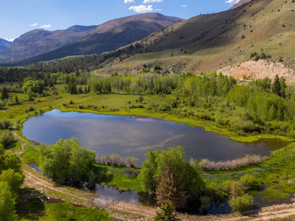 W Rock Creek Rd, Duchesne, UT 84021