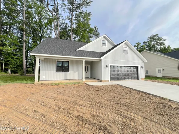 4272 Pinehurst Court, Farmville, NC 27828