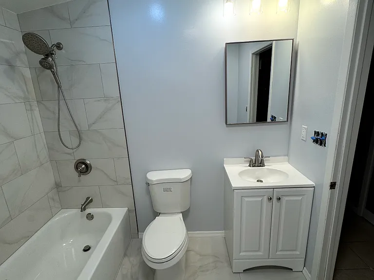 624 Lemon Ave #B — Photo 9