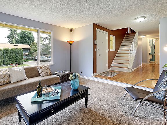 3rd image of 16737 6th Ave NE
