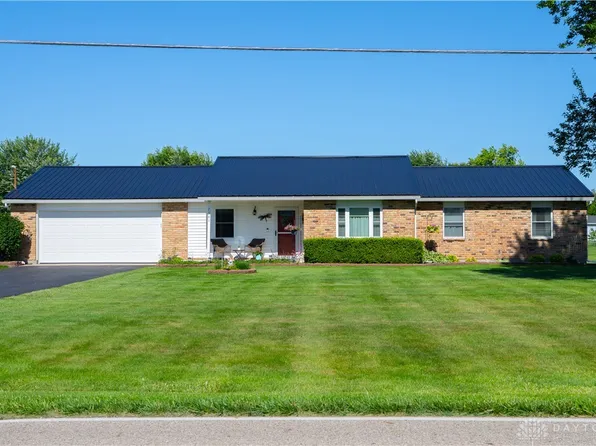 2561 Ballentine Pike, Springfield, OH 45502