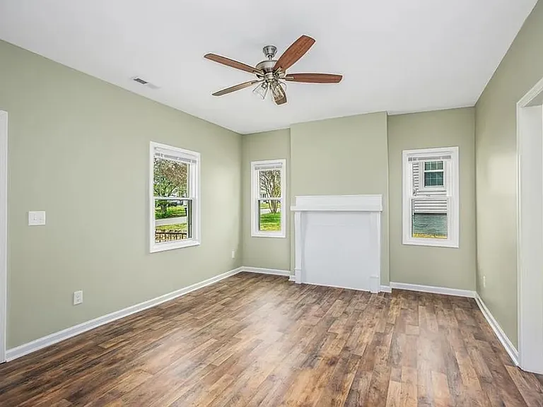 2335 NW Greenway Ave — Photo 9