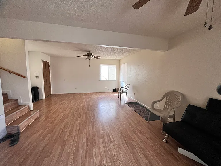 330 N 4th St #2 — Photo 13