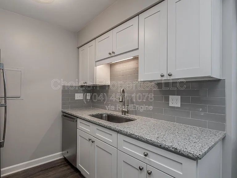 406 W 9th St #203 — Photo 9