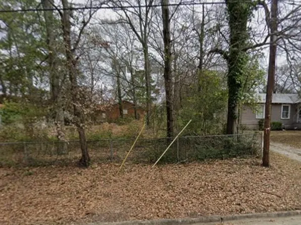 2956 Tip Top Dr, Columbus, GA 31907