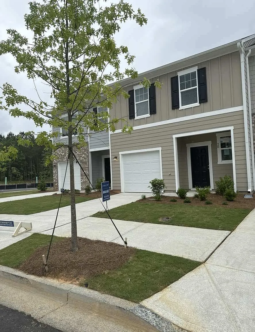 3 bed, 1421 sqft, $1,780 — Photo 1