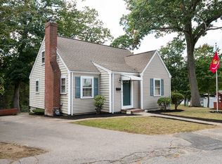 84 Apple Tree Ln, Weymouth, MA 02188