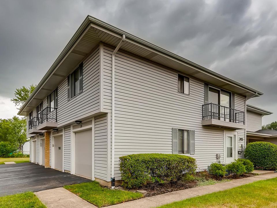 1st image of 221 Sagamore Ct #221
