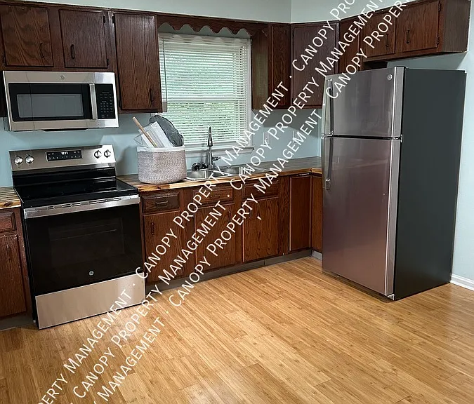 405 Roosevelt Blvd — Photo 12