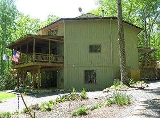 13328 Golden Dr, Sumerduck, VA 22742