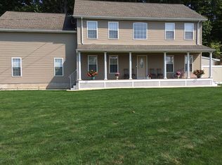 64 Old Foxon Rd, East Haven, CT 06513