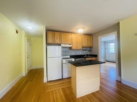 140 Huron Ave, Cambridge, MA
