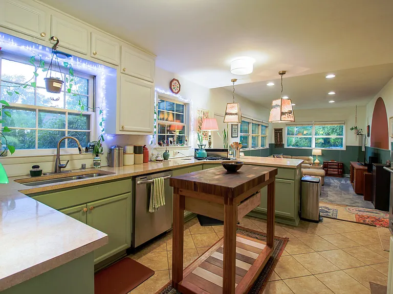 5910 Malabar Ln — Photo 6