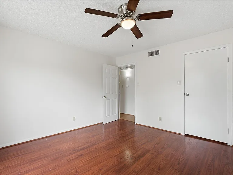 10110 Forum West Dr #321 — Photo 15